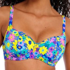 ✨HOST PICK✨ FREYA GARDEN DISCO BIKINI TOP (M)